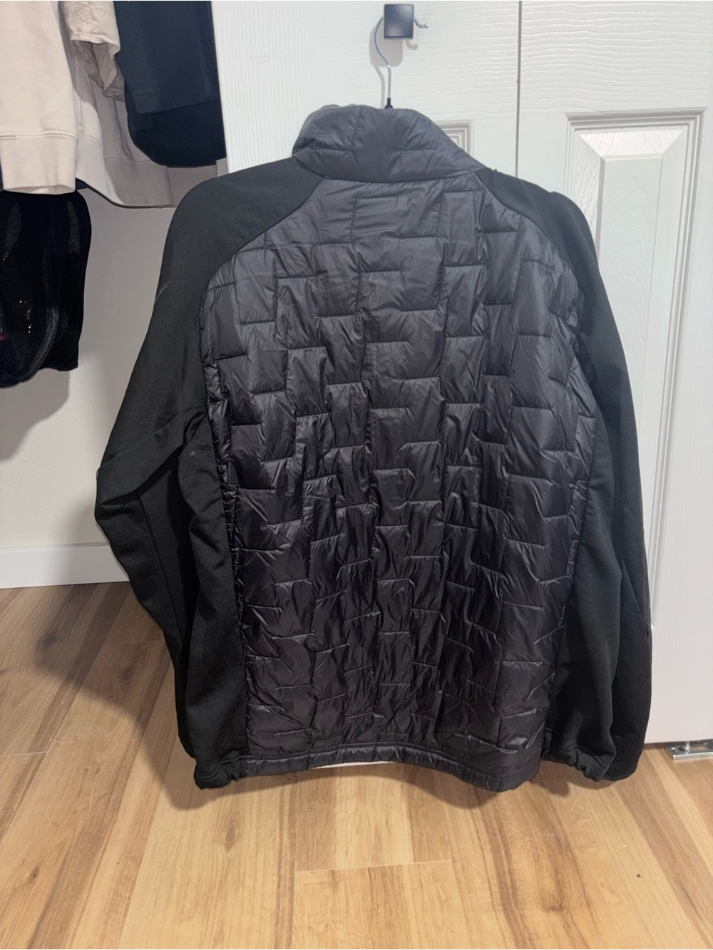 Helly Hansen Black Quilted Hybrid Puffer Jacket